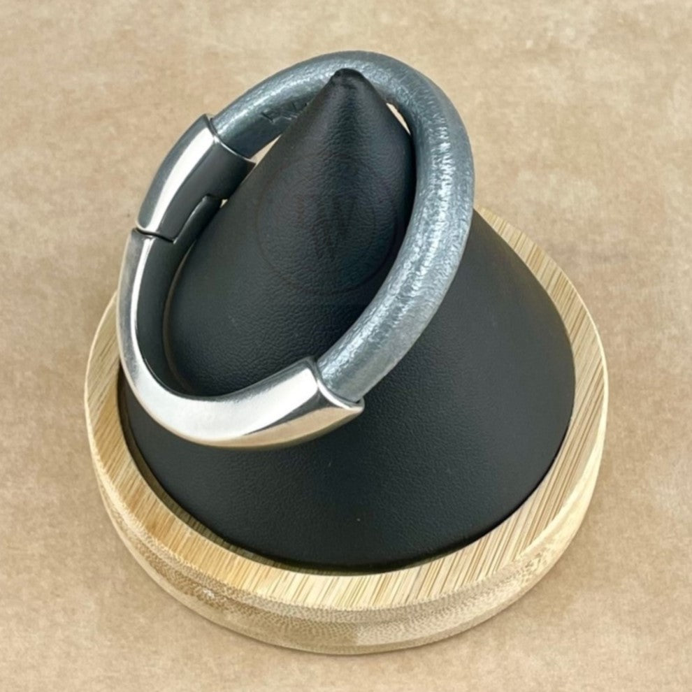 Metallic Silver Leather Arena Bracelet with <strong>Single</strong> Antique Silver Magnetic Clasp
