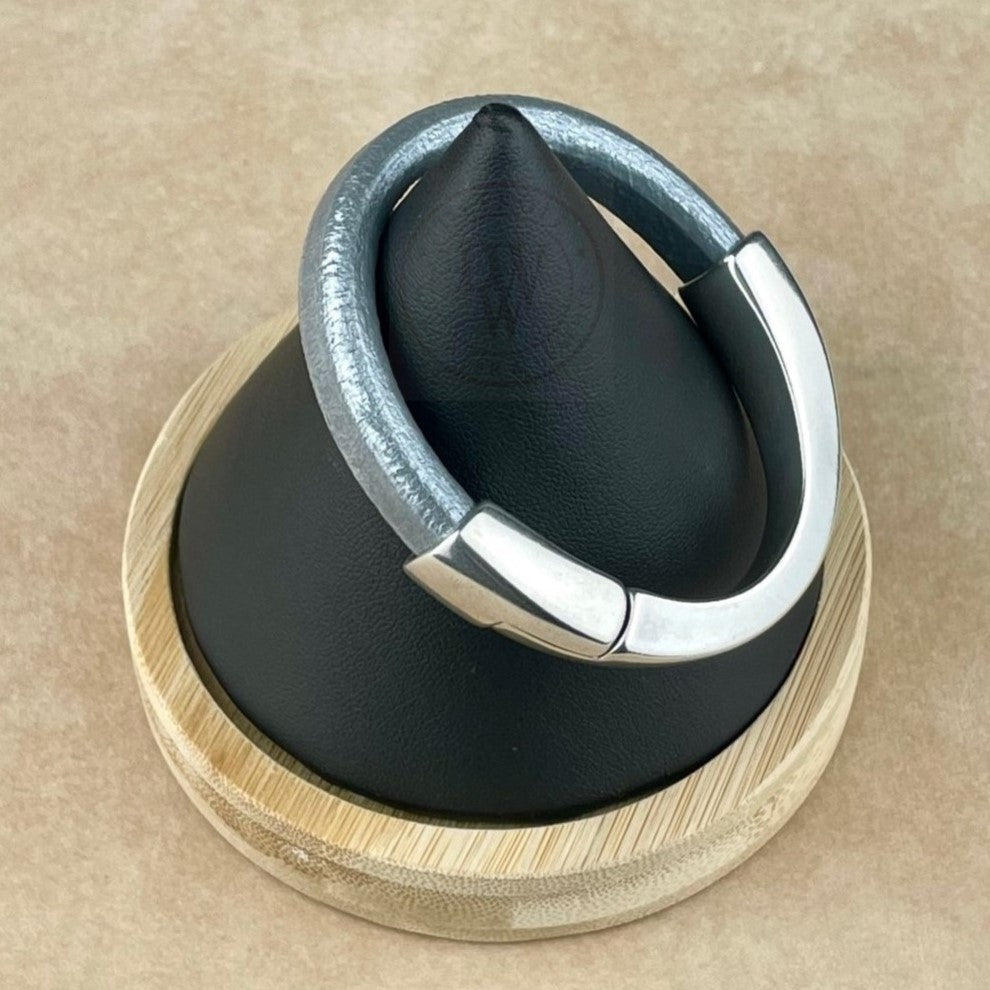 Metallic Silver Leather Arena Bracelet with <strong>Single</strong> Antique Silver Magnetic Clasp