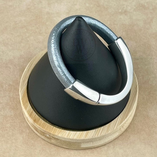 Metallic Silver Leather Arena Bracelet with <strong>Single</strong> Antique Silver Magnetic Clasp