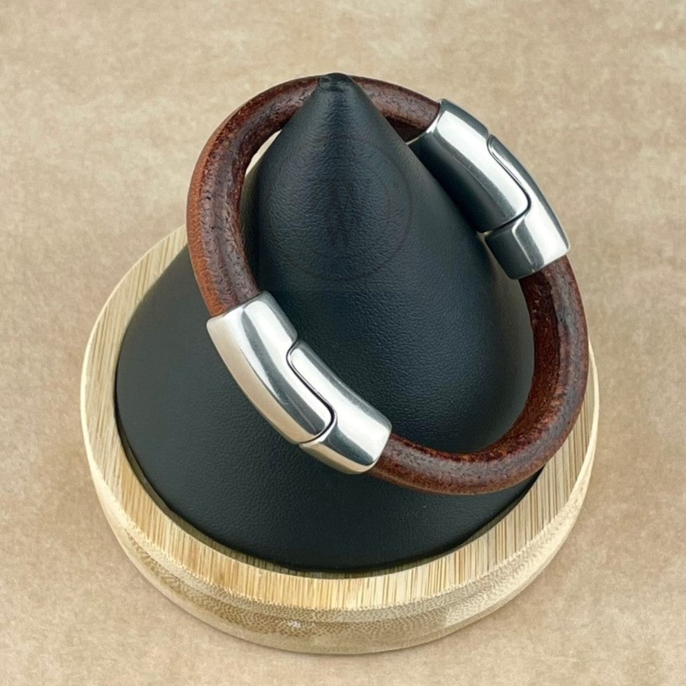 Distressed Brown Leather Unisex Cobo Bracelet2