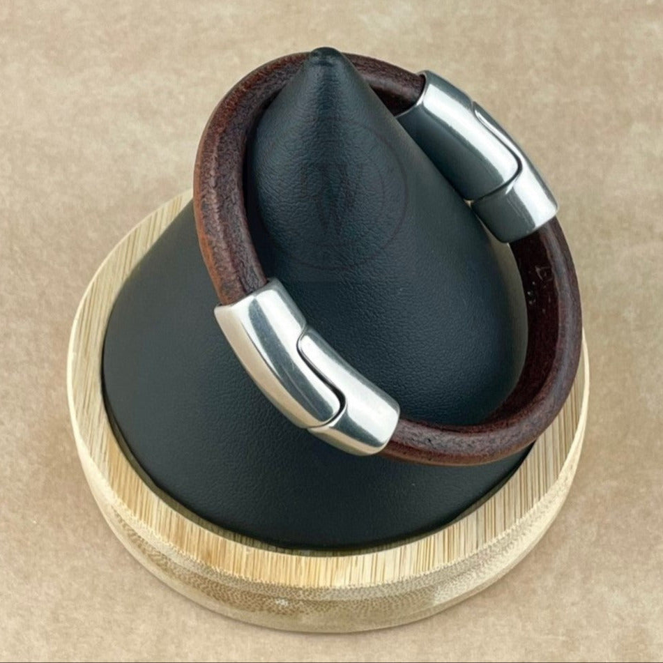 Distressed Whiskey Leather Unisex Cobo Bracelet-2