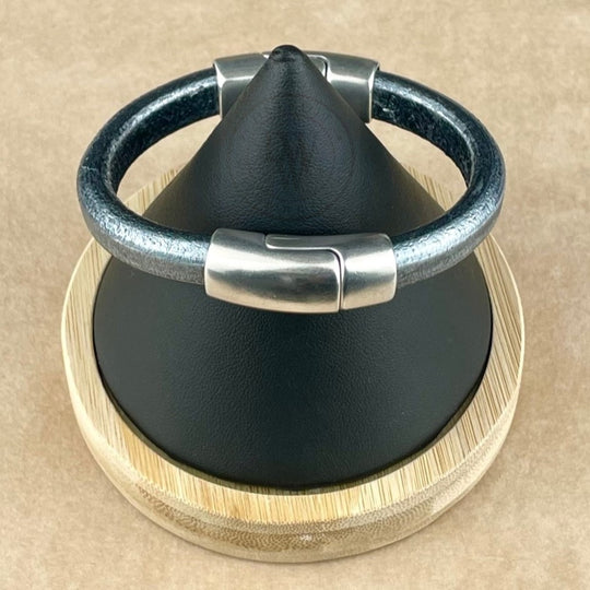 Metallic Silver Black Leather Unisex Cobo Bracelet-1