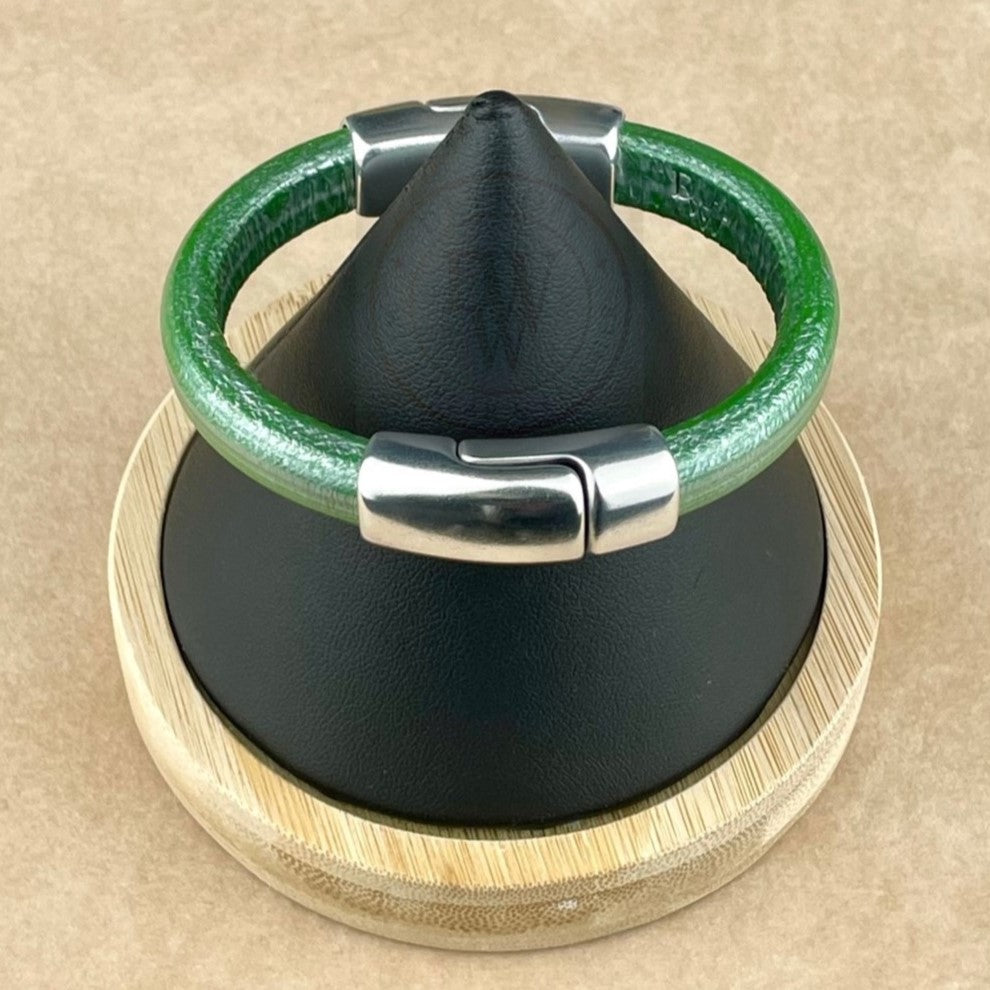 Metallic Kelly Green Leather Unisex Cobo Bracelet-1