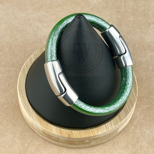 Metallic Kelly Green Leather Unisex Cobo Bracelet-2