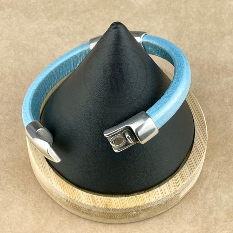 Metallic Sky Blue Leather Unisex Cobo Bracelet-3