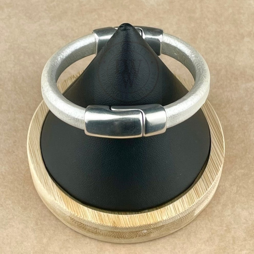 Metallic Pearl White Leather Unisex Cobo Bracelet-1