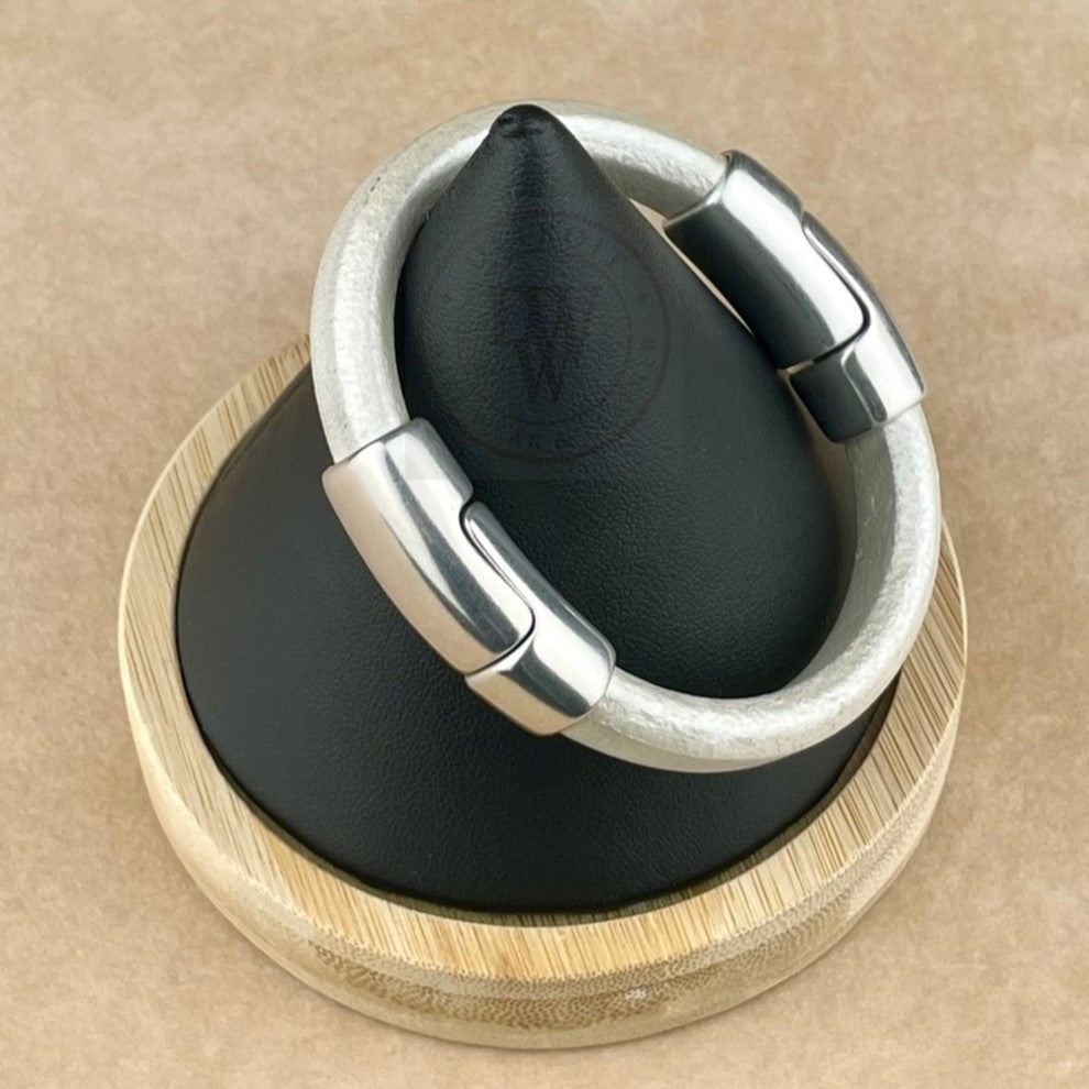 Metallic Pearl White Leather Unisex Cobo Bracelet-2