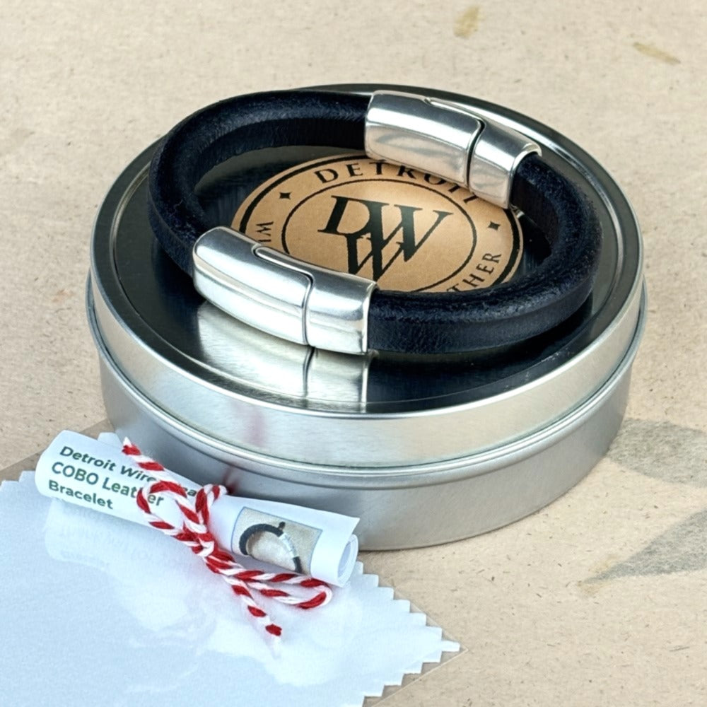 Rhodium Chain on Black Leather Unisex Cobo Bracelet  -4